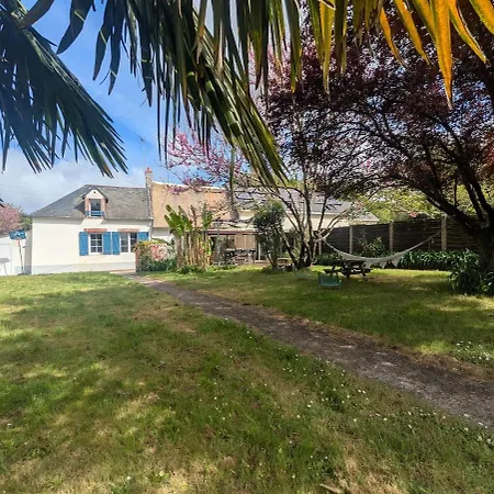 Maison Atypique A La Campagne Proche Plages 度假居 *
